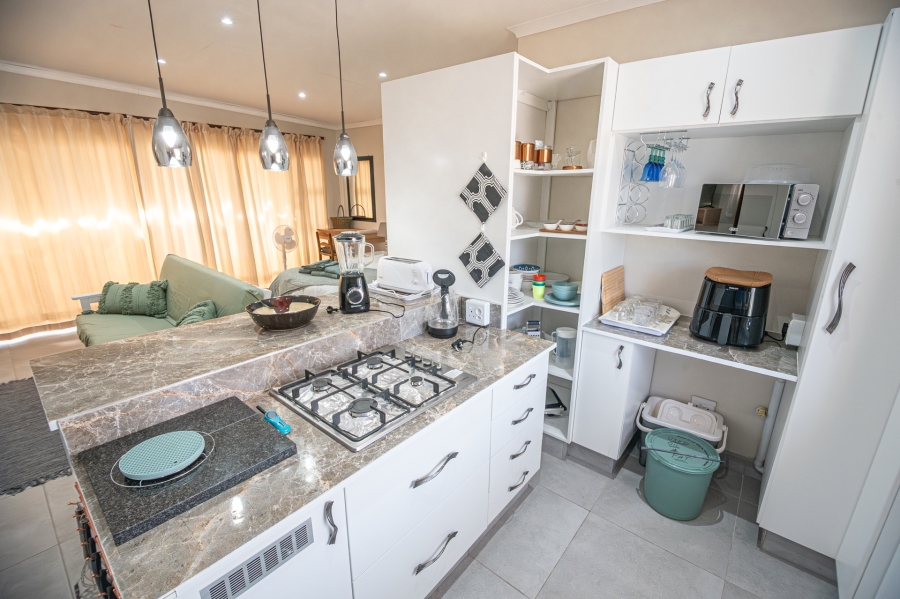 4 Bedroom Property for Sale in Fraaiuitsig Western Cape
